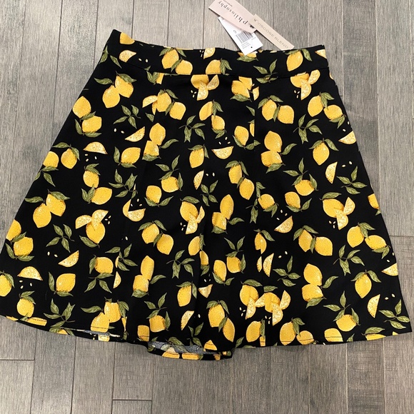 NWT Philosophy Lemon Print Skirt